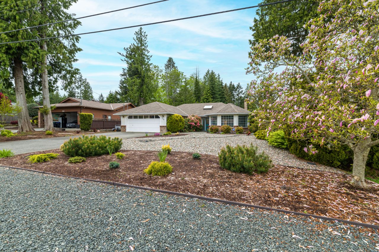 538 Eaglecrest Drive Qualicum Beach, BC Rancher For Sale