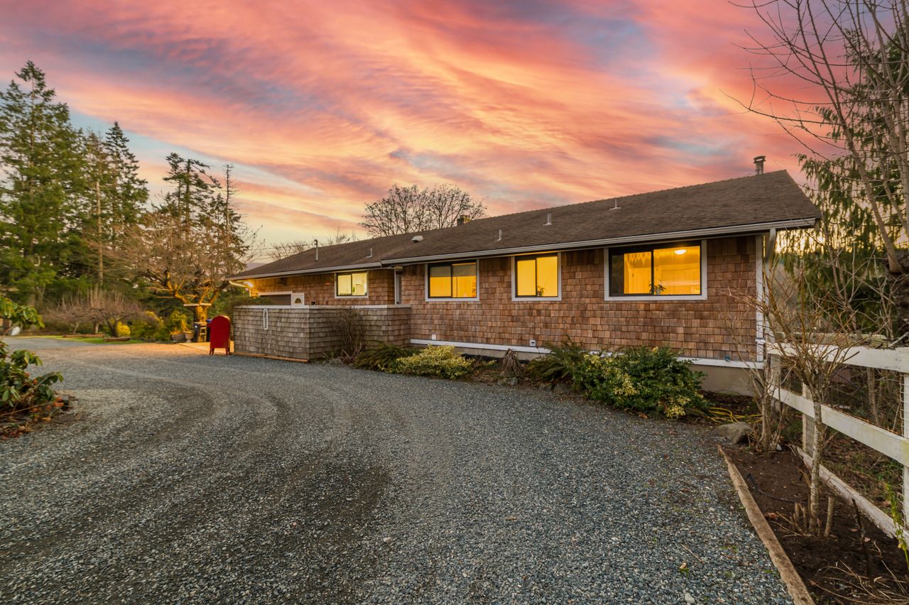 1317 White Road Nanaimo, BC Acreage For Sale