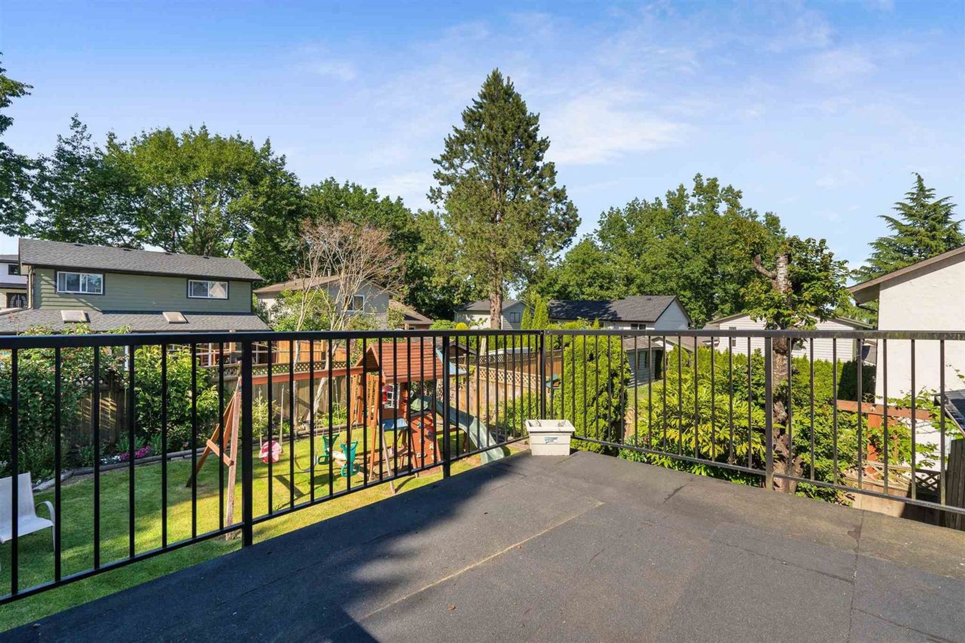 13329-67a-avenue-west-newton-surrey-20