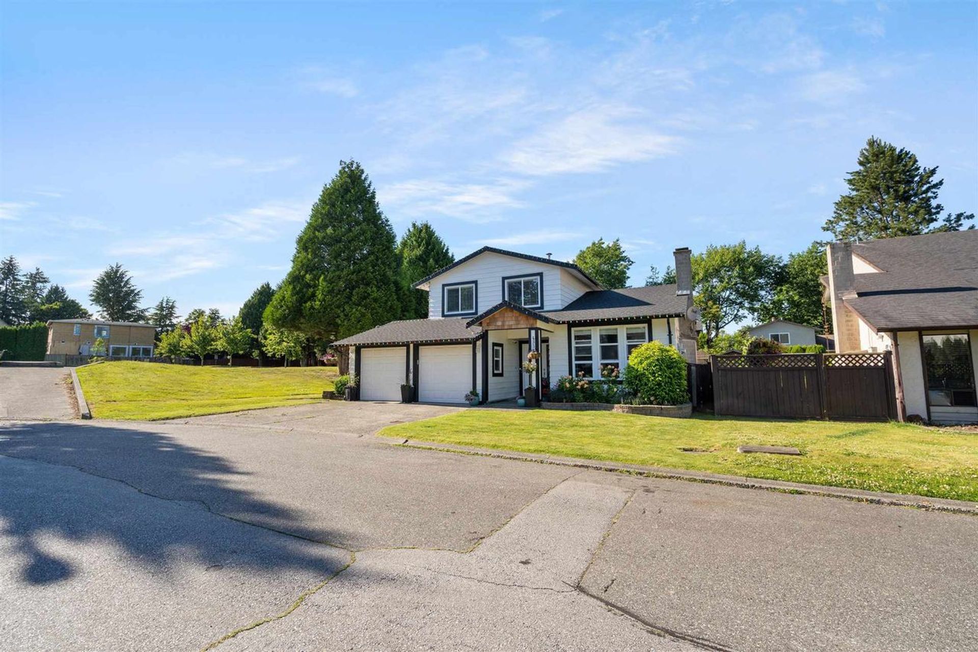13329-67a-avenue-west-newton-surrey-23