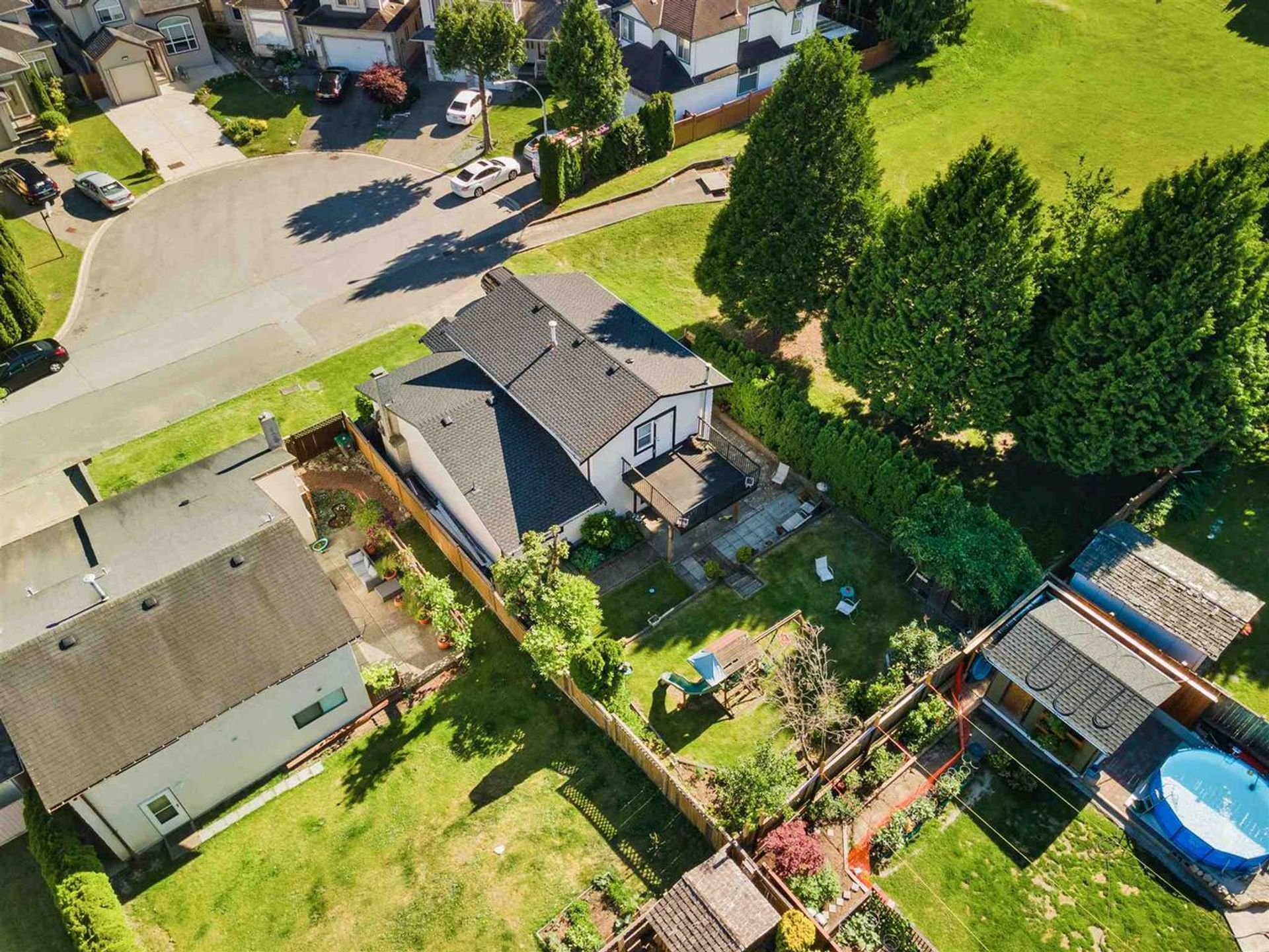 13329-67a-avenue-west-newton-surrey-27