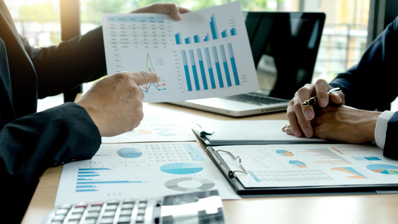 DEPENDABLE MARKET INTELLIGENCE AND ANALYSIS DEPENDABLE MARKET INTELLIGENCE AND ANALYSIS