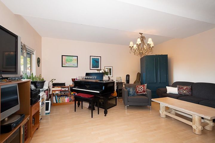 6347-argyle-avenue-horseshoe-bay-wv-west-vancouver-04 at 6347 Argyle Avenue, Horseshoe Bay WV, West Vancouver