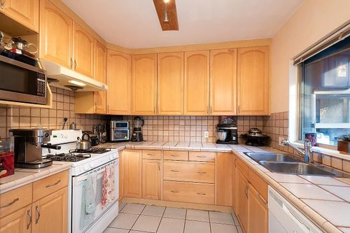 6347-argyle-avenue-horseshoe-bay-wv-west-vancouver-06 at 6347 Argyle Avenue, Horseshoe Bay WV, West Vancouver 6347-argyle-avenue-horseshoe-bay-wv-west-vancouver-06 at 6347 Argyle Avenue, Horseshoe Bay WV, West Vancouver