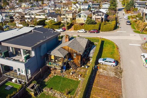 1202-duchess-avenue-ambleside-west-vancouver-01 at 1202 Duchess Avenue, Ambleside, West Vancouver 1202-duchess-avenue-ambleside-west-vancouver-01 at 1202 Duchess Avenue, Ambleside, West Vancouver