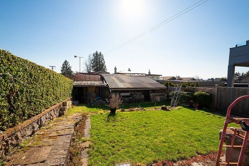 1202-duchess-avenue-ambleside-west-vancouver-07 at 1202 Duchess Avenue, Ambleside, West Vancouver 1202-duchess-avenue-ambleside-west-vancouver-07 at 1202 Duchess Avenue, Ambleside, West Vancouver