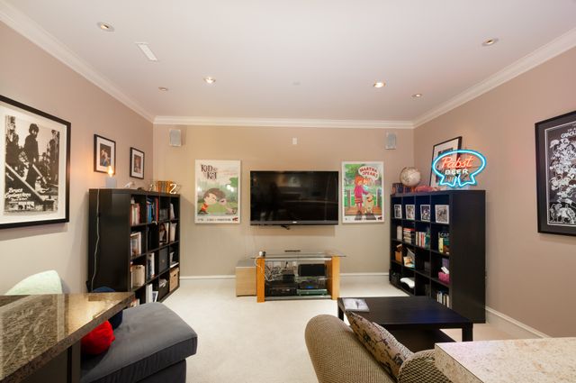 040 at 2215 Jefferson Avenue, Dundarave, West Vancouver 040 at 2215 Jefferson Avenue, Dundarave, West Vancouver