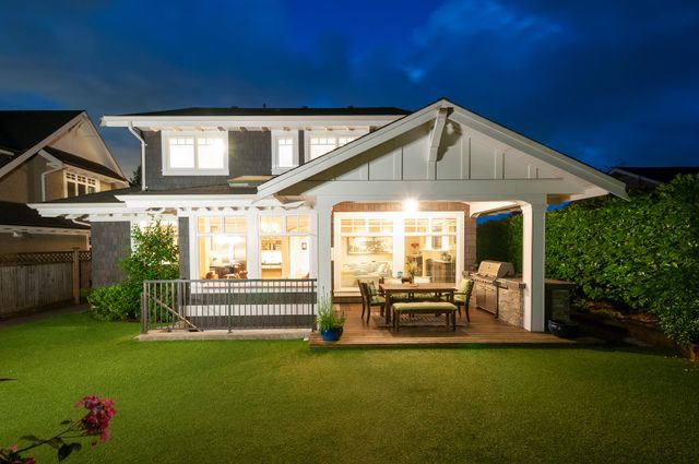 046 at 2215 Jefferson Avenue, Dundarave, West Vancouver 046 at 2215 Jefferson Avenue, Dundarave, West Vancouver