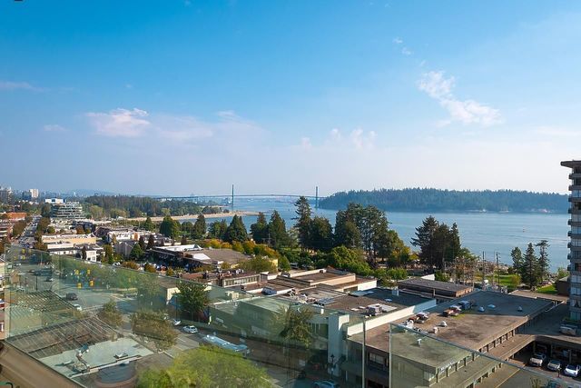 570-18th-street-ambleside-west-vancouver-02 at 901 - 570 18th Street, Ambleside, West Vancouver 570-18th-street-ambleside-west-vancouver-02 at 901 - 570 18th Street, Ambleside, West Vancouver