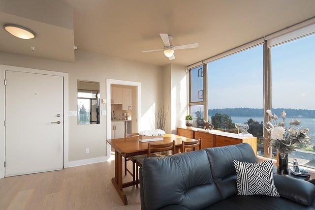 570-18th-street-ambleside-west-vancouver-06 at 901 - 570 18th Street, Ambleside, West Vancouver