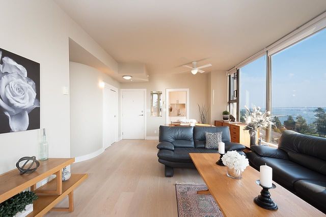 570-18th-street-ambleside-west-vancouver-07 at 901 - 570 18th Street, Ambleside, West Vancouver