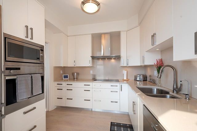 570-18th-street-ambleside-west-vancouver-08 at 901 - 570 18th Street, Ambleside, West Vancouver 570-18th-street-ambleside-west-vancouver-08 at 901 - 570 18th Street, Ambleside, West Vancouver