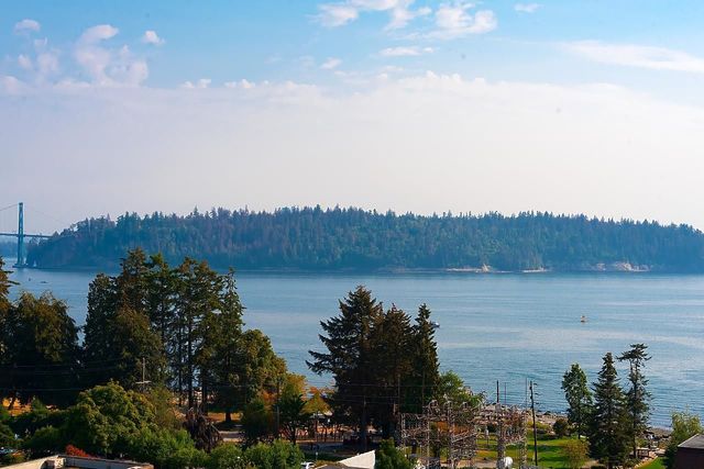 570-18th-street-ambleside-west-vancouver-18 at 901 - 570 18th Street, Ambleside, West Vancouver