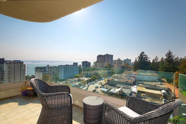 570-18th-street-ambleside-west-vancouver-20 at 901 - 570 18th Street, Ambleside, West Vancouver