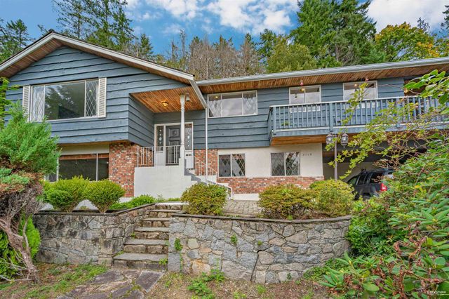 3115-benbow-road-westmount-wv-west-vancouver-03 at 3115 Benbow Road, Westmount WV, West Vancouver 3115-benbow-road-westmount-wv-west-vancouver-03 at 3115 Benbow Road, Westmount WV, West Vancouver