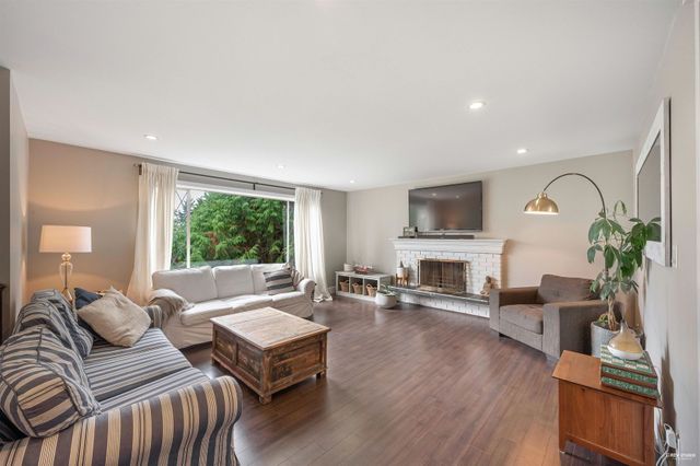 3115-benbow-road-westmount-wv-west-vancouver-07 at 3115 Benbow Road, Westmount WV, West Vancouver 3115-benbow-road-westmount-wv-west-vancouver-07 at 3115 Benbow Road, Westmount WV, West Vancouver