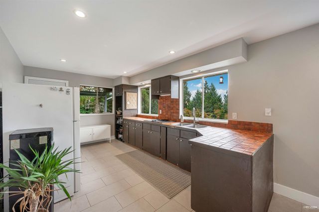 3115-benbow-road-westmount-wv-west-vancouver-14 at 3115 Benbow Road, Westmount WV, West Vancouver 3115-benbow-road-westmount-wv-west-vancouver-14 at 3115 Benbow Road, Westmount WV, West Vancouver