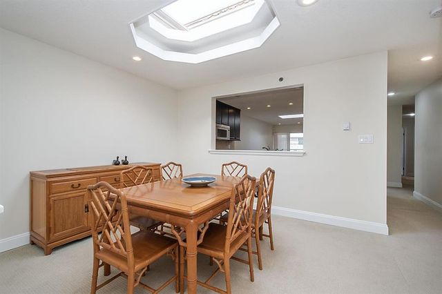 262759194-5 at 303 - 2455 Bellevue Avenue, Dundarave, West Vancouver 262759194-5 at 303 - 2455 Bellevue Avenue, Dundarave, West Vancouver