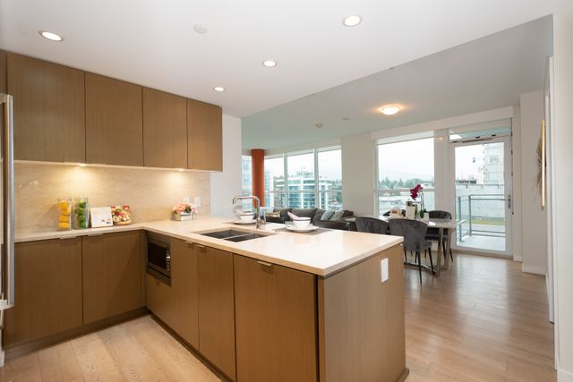 005 at 902 - 112 East 13th Street, Central Lonsdale, North Vancouver 005 at 902 - 112 East 13th Street, Central Lonsdale, North Vancouver