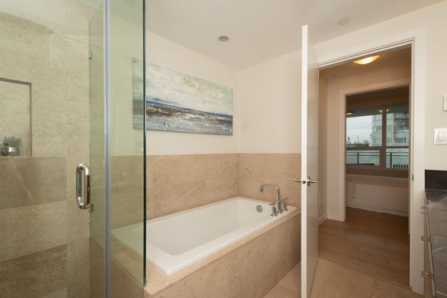 029 at 902 - 112 East 13th Street, Central Lonsdale, North Vancouver 029 at 902 - 112 East 13th Street, Central Lonsdale, North Vancouver