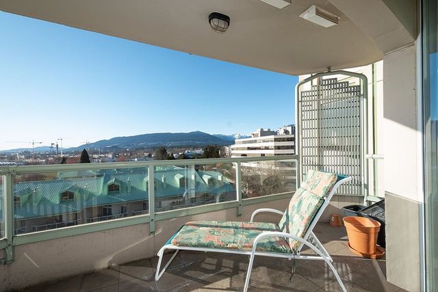 168-chadwick-court-lower-lonsdale-north-vancouver-08 at 610 - 168 Chadwick Court, Lower Lonsdale, North Vancouver 168-chadwick-court-lower-lonsdale-north-vancouver-08 at 610 - 168 Chadwick Court, Lower Lonsdale, North Vancouver