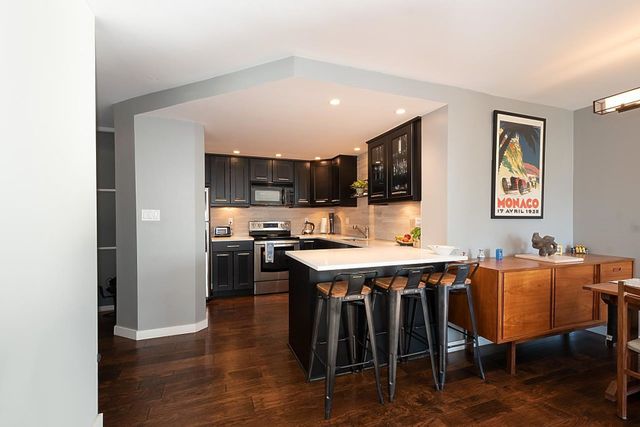 168-chadwick-court-lower-lonsdale-north-vancouver-21 at 610 - 168 Chadwick Court, Lower Lonsdale, North Vancouver 168-chadwick-court-lower-lonsdale-north-vancouver-21 at 610 - 168 Chadwick Court, Lower Lonsdale, North Vancouver