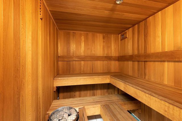 168-chadwick-court-lower-lonsdale-north-vancouver-31 at 610 - 168 Chadwick Court, Lower Lonsdale, North Vancouver 168-chadwick-court-lower-lonsdale-north-vancouver-31 at 610 - 168 Chadwick Court, Lower Lonsdale, North Vancouver