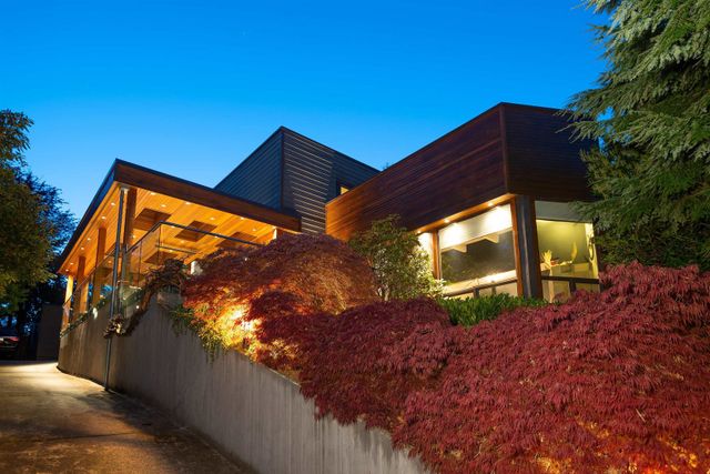 1345-sinclair-street-ambleside-west-vancouver-04 at 1345 Sinclair Street, Ambleside, West Vancouver 1345-sinclair-street-ambleside-west-vancouver-04 at 1345 Sinclair Street, Ambleside, West Vancouver