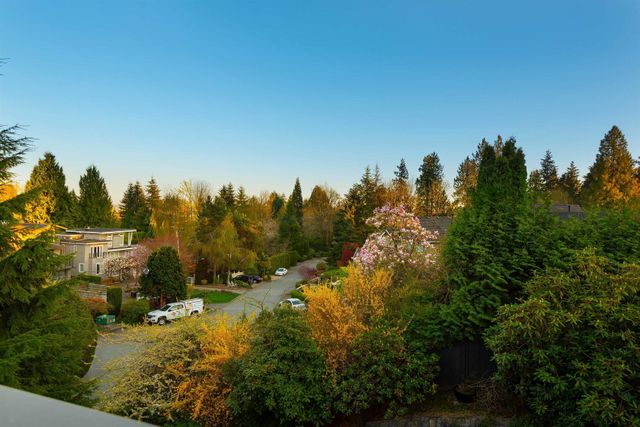 1345-sinclair-street-ambleside-west-vancouver-25 at 1345 Sinclair Street, Ambleside, West Vancouver 1345-sinclair-street-ambleside-west-vancouver-25 at 1345 Sinclair Street, Ambleside, West Vancouver