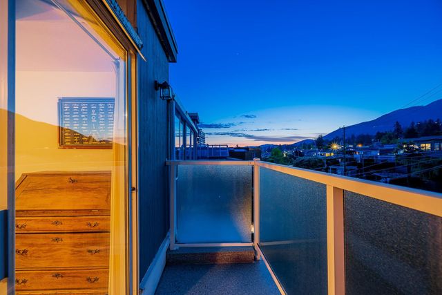 2303-bellevue-avenue-dundarave-west-vancouver-16 at 2303 Bellevue Avenue, Dundarave, West Vancouver 2303-bellevue-avenue-dundarave-west-vancouver-16 at 2303 Bellevue Avenue, Dundarave, West Vancouver