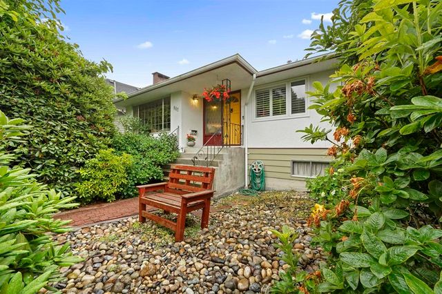 262811785-1 at 807 21st Street, Mosquito Creek, North Vancouver 262811785-1 at 807 21st Street, Mosquito Creek, North Vancouver