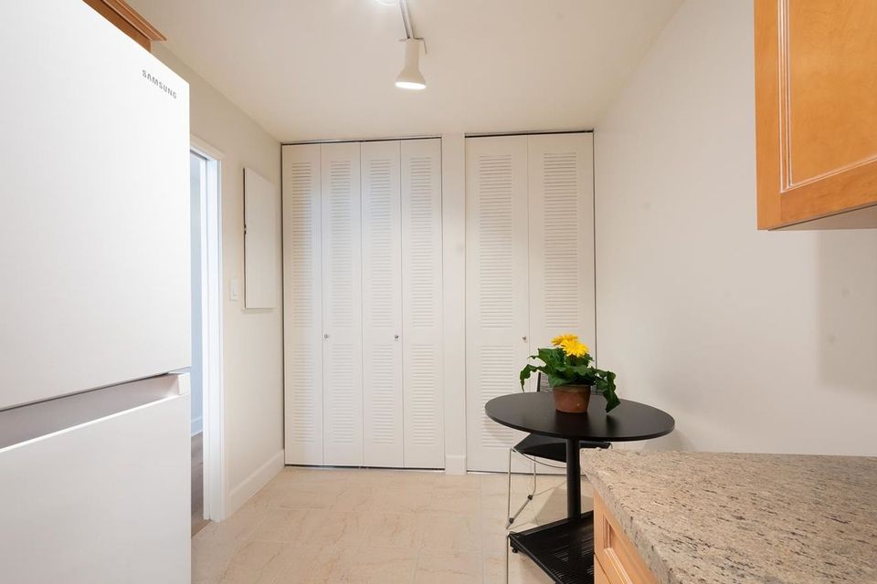 1480-duchess-avenue-ambleside-west-vancouver-13 at 1202 - 1480 Duchess Avenue, Ambleside, West Vancouver