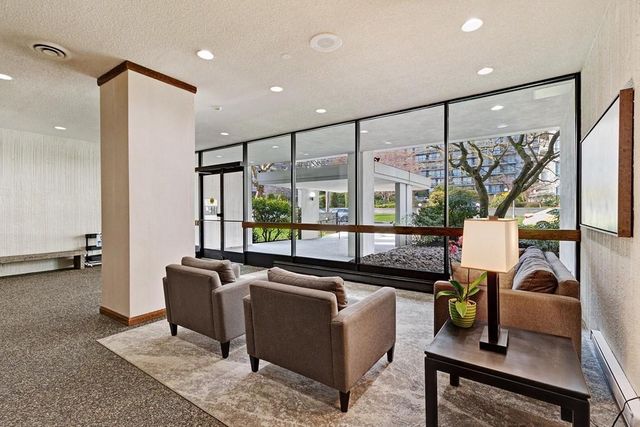 179_r2563558_02 at 1202 - 1480 Duchess Avenue, Ambleside, West Vancouver 179_r2563558_02 at 1202 - 1480 Duchess Avenue, Ambleside, West Vancouver