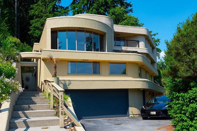 1258-coleman-close-lynn-valley-north-vancouver-02 at 1258 Coleman Close, Lynn Valley, North Vancouver