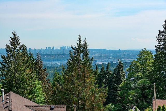 1258-coleman-close-lynn-valley-north-vancouver-34 at 1258 Coleman Close, Lynn Valley, North Vancouver