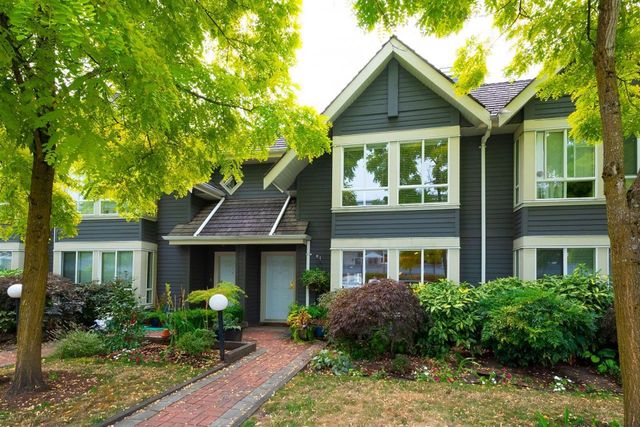 209-e-6th-street-lower-lonsdale-north-vancouver-01 at 102 - 209 E 6th Street, Lower Lonsdale, North Vancouver