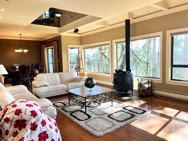 262833195-1 at 380 Mountain Drive, Lions Bay, West Vancouver 262833195-1 at 380 Mountain Drive, Lions Bay, West Vancouver