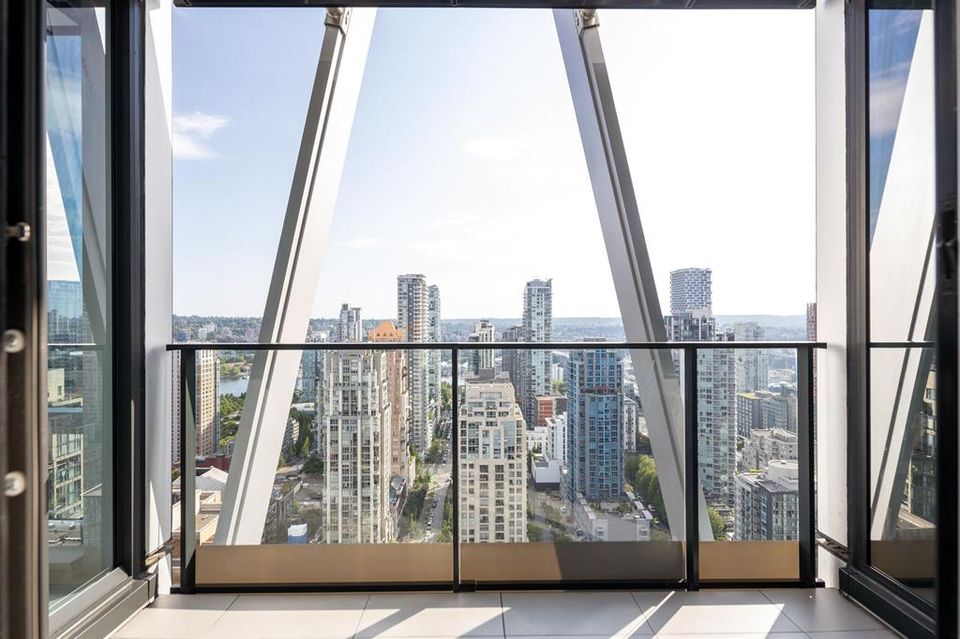 262807423-38 at 3402 - 1111 Richards Street, Downtown VW, Vancouver West