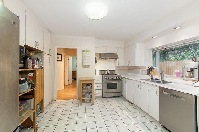 1310-braeside-street-sentinel-hill-west-vancouver-11 at 1310 Braeside Street, Sentinel Hill, West Vancouver 1310-braeside-street-sentinel-hill-west-vancouver-11 at 1310 Braeside Street, Sentinel Hill, West Vancouver