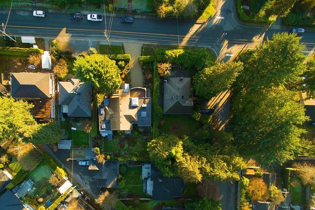 1310-braeside-street-sentinel-hill-west-vancouver-16 at 1310 Braeside Street, Sentinel Hill, West Vancouver 1310-braeside-street-sentinel-hill-west-vancouver-16 at 1310 Braeside Street, Sentinel Hill, West Vancouver
