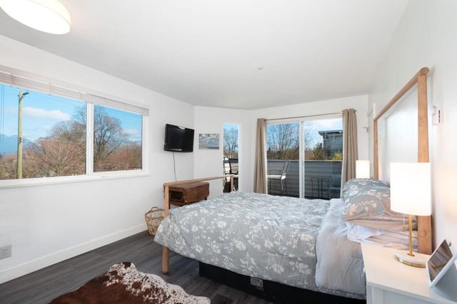 325-garden-drive-hastings-vancouver-east-10 at 325 Garden Drive, Hastings, Vancouver East 325-garden-drive-hastings-vancouver-east-10 at 325 Garden Drive, Hastings, Vancouver East