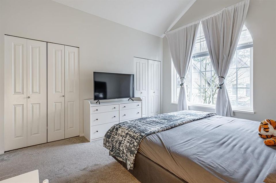 262887504-c83c3c5f-f5a9-494a-b680-36a37ce9de41 at 18 - 550 Browning Place, Seymour NV, North Vancouver