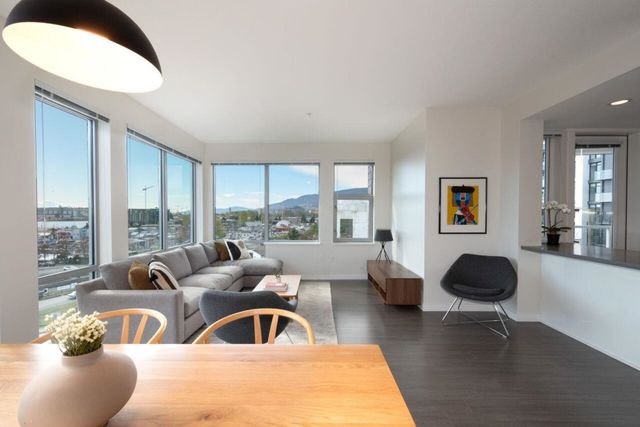 277-w-1st-street-lower-lonsdale-north-vancouver-03 at 307 - 277 W 1st Street, Lower Lonsdale, North Vancouver