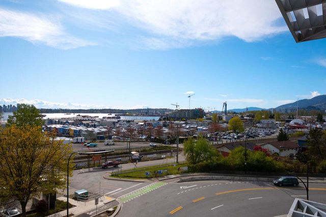 277-w-1st-street-lower-lonsdale-north-vancouver-09 at 307 - 277 W 1st Street, Lower Lonsdale, North Vancouver 277-w-1st-street-lower-lonsdale-north-vancouver-09 at 307 - 277 W 1st Street, Lower Lonsdale, North Vancouver