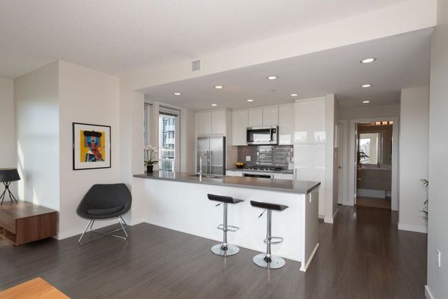 277-w-1st-street-lower-lonsdale-north-vancouver-11 at 307 - 277 W 1st Street, Lower Lonsdale, North Vancouver