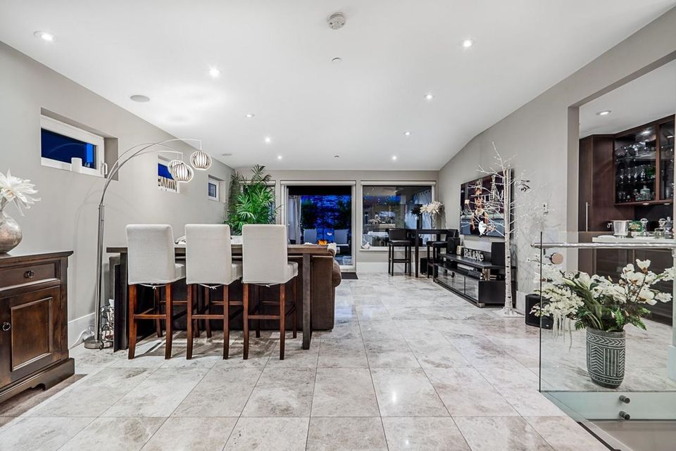 1155-duchess-avenue-ambleside-west-vancouver-07 at 1155 Duchess Avenue, Ambleside, West Vancouver