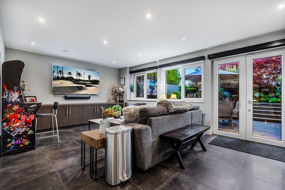 1155-duchess-avenue-ambleside-west-vancouver-27 at 1155 Duchess Avenue, Ambleside, West Vancouver