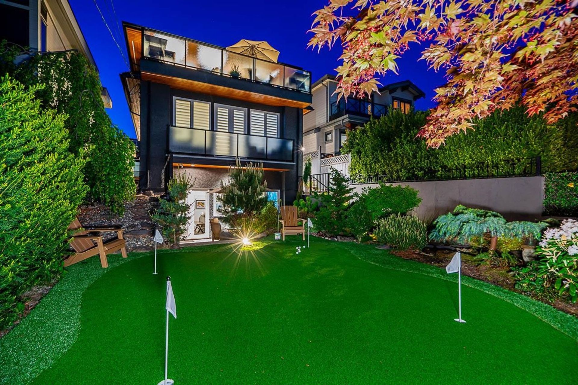 1155 Duchess Avenue, Ambleside, West Vancouver  by Jason Jennings 1155 Duchess Avenue, Ambleside, West Vancouver