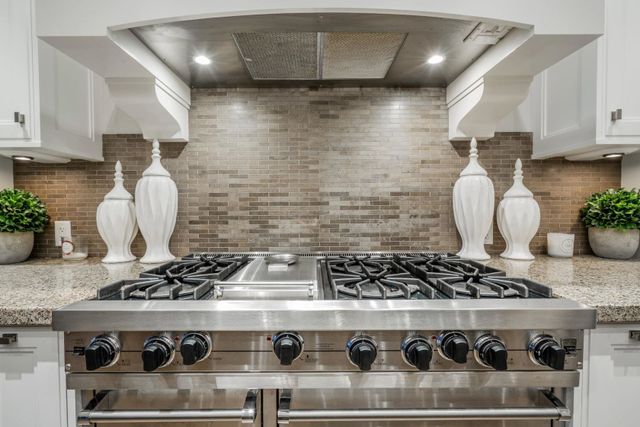 2312-kings-avenue-dundarave-west-vancouver-05 at 2312 Kings Avenue, Dundarave, West Vancouver 2312-kings-avenue-dundarave-west-vancouver-05 at 2312 Kings Avenue, Dundarave, West Vancouver