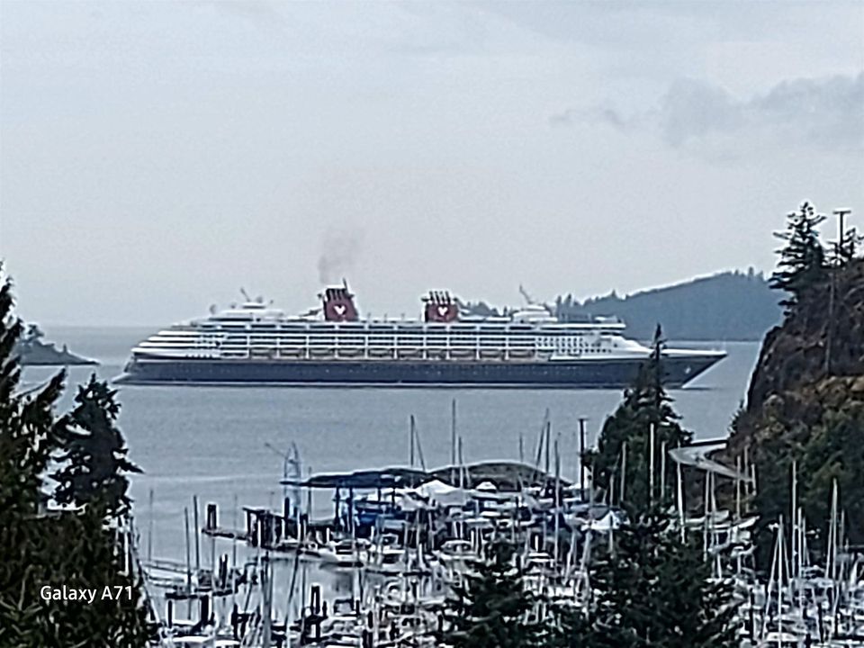 5703-bluebell-drive-eagle-harbour-west-vancouver-02 at 5703 Bluebell Drive, Eagle Harbour, West Vancouver